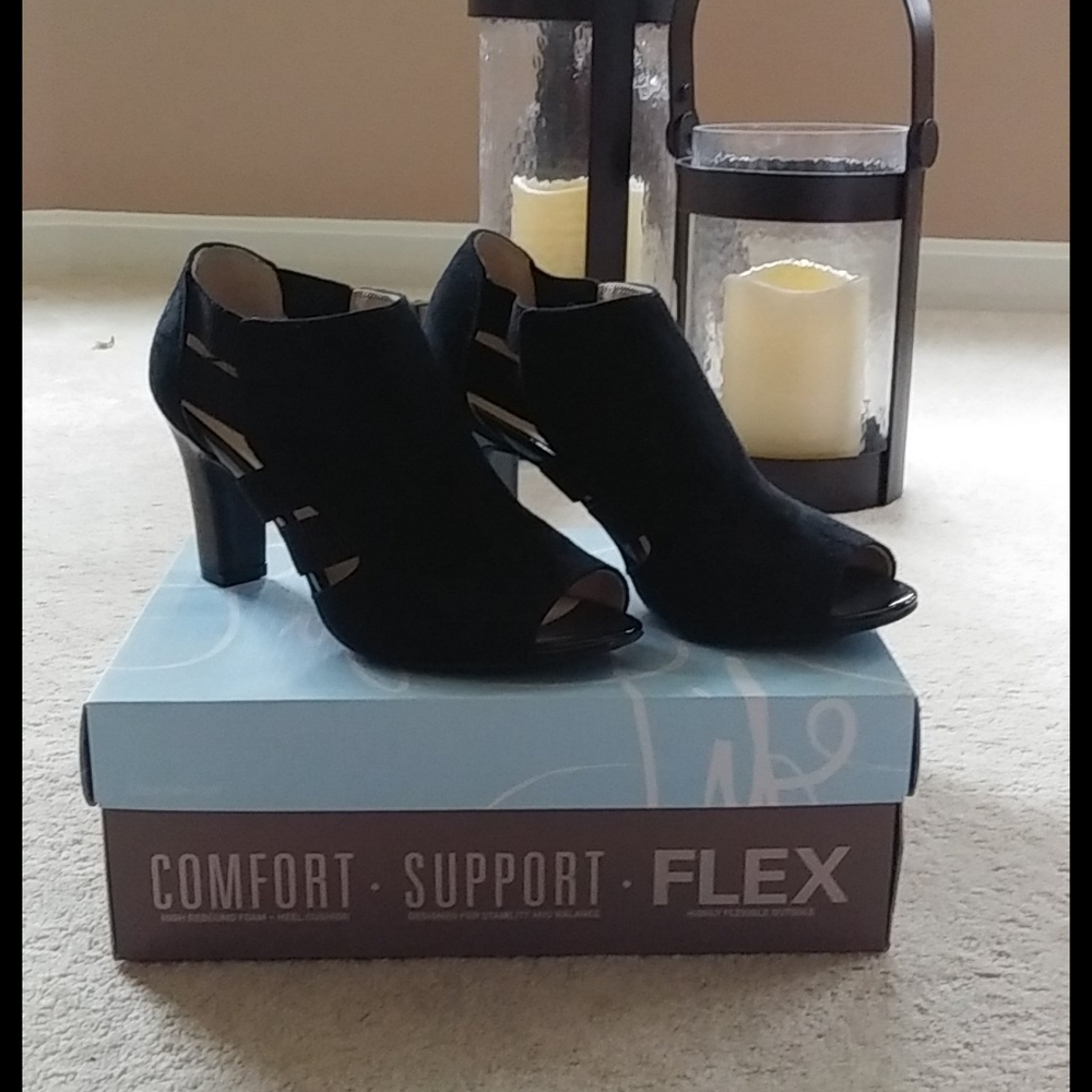 Lily stride black cadenza heel
